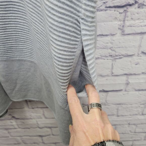 Lululemon Sit In Lotus Wrap II Sweater Size 8 Heathered Chambray Merino Wool - Picture 9 of 10